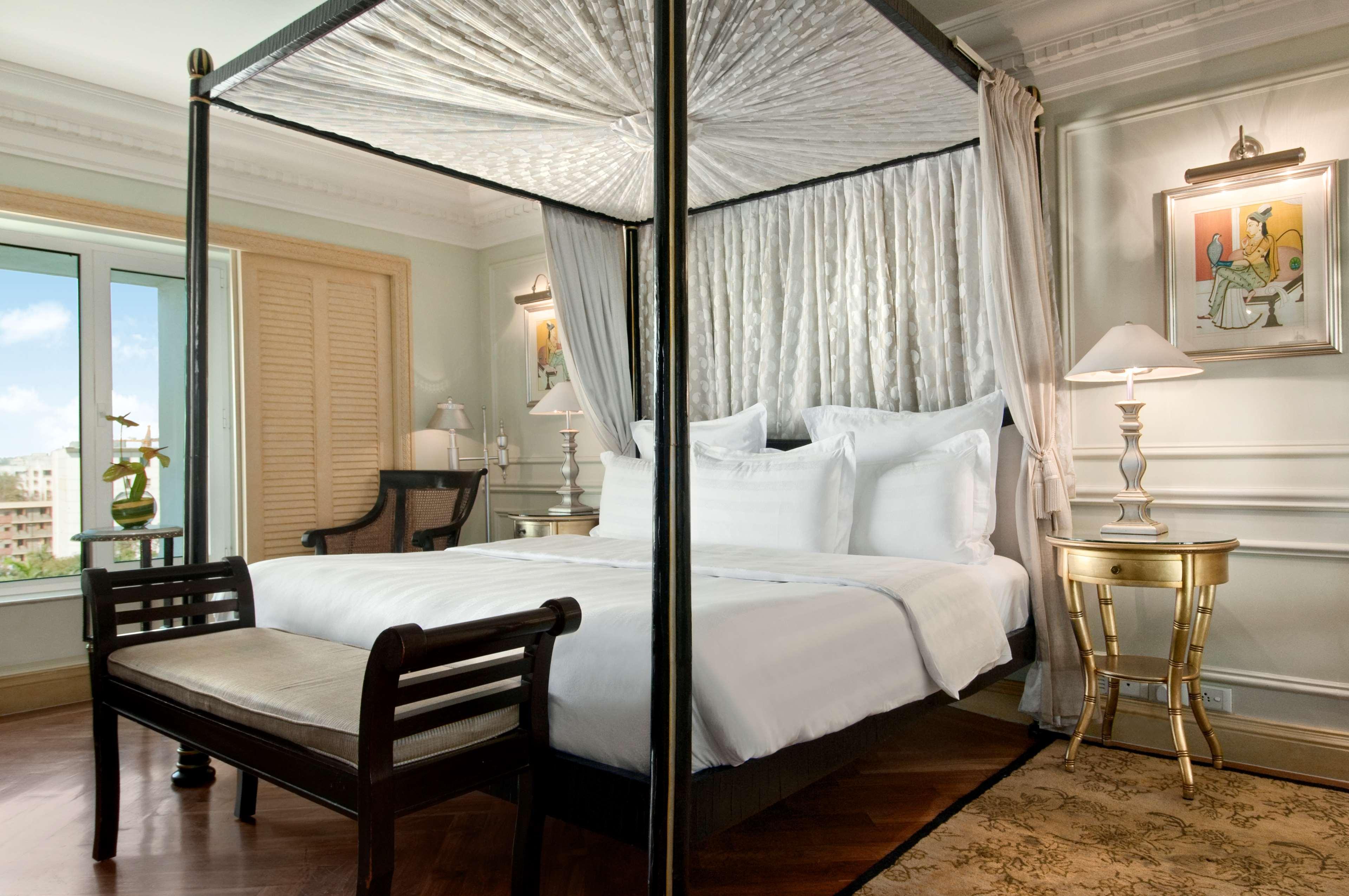 Hilton Mumbai International Airport Hotel Phòng bức ảnh A bedroom at the Mandarin Oriental, Bangkok