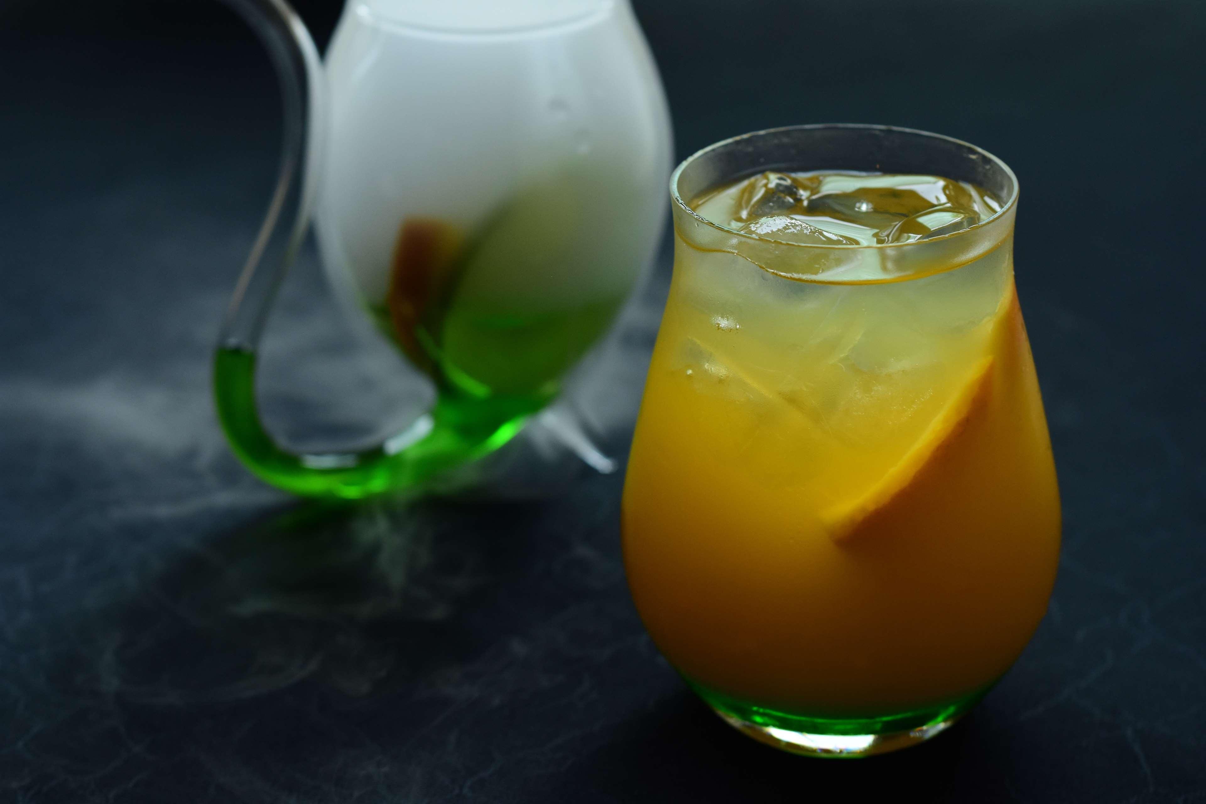 Hilton Mumbai International Airport Hotel Ngoại thất bức ảnh A glass of orange juice