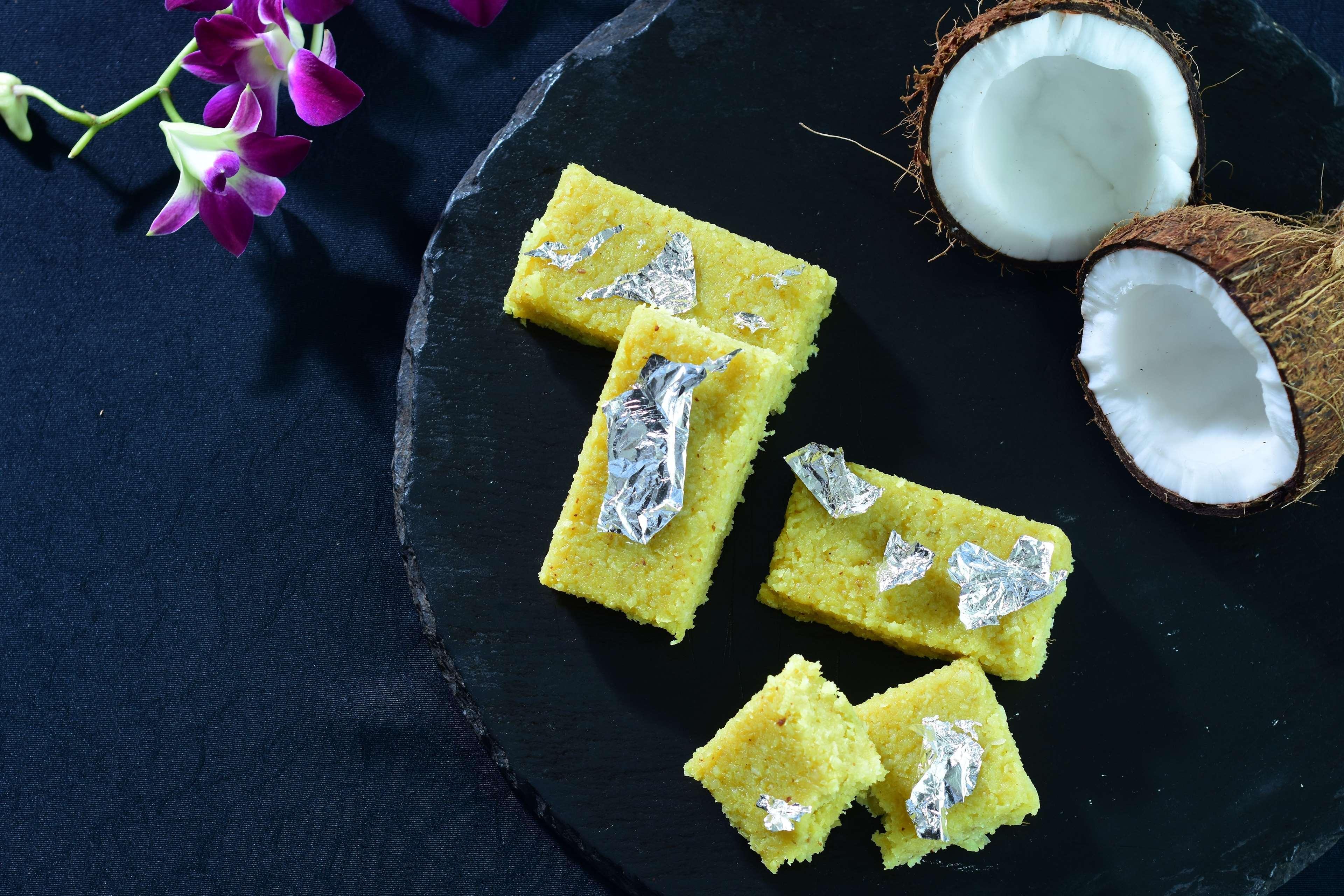 Hilton Mumbai International Airport Hotel Ngoại thất bức ảnh Coconut halwa