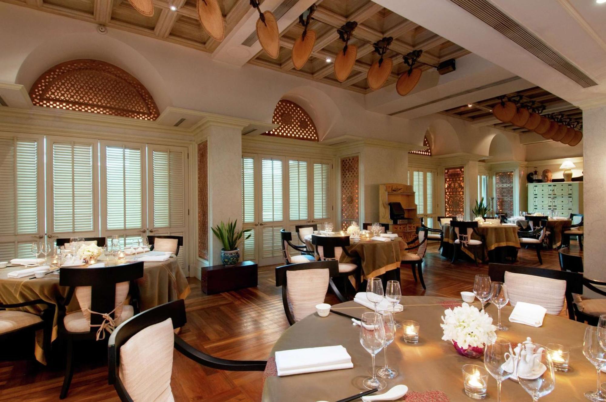 Hilton Mumbai International Airport Hotel Ngoại thất bức ảnh The interior of the restaurant